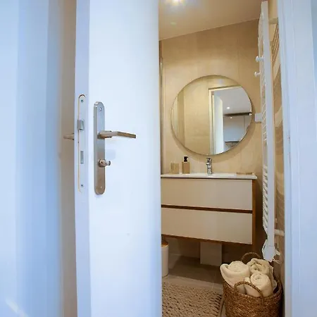 Les Pieds Dans L'eau Sur דירה