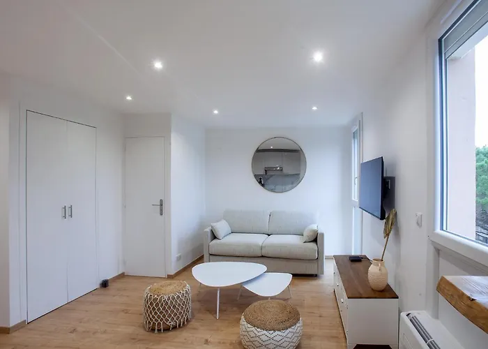 Les Pieds Dans L'eau Sur